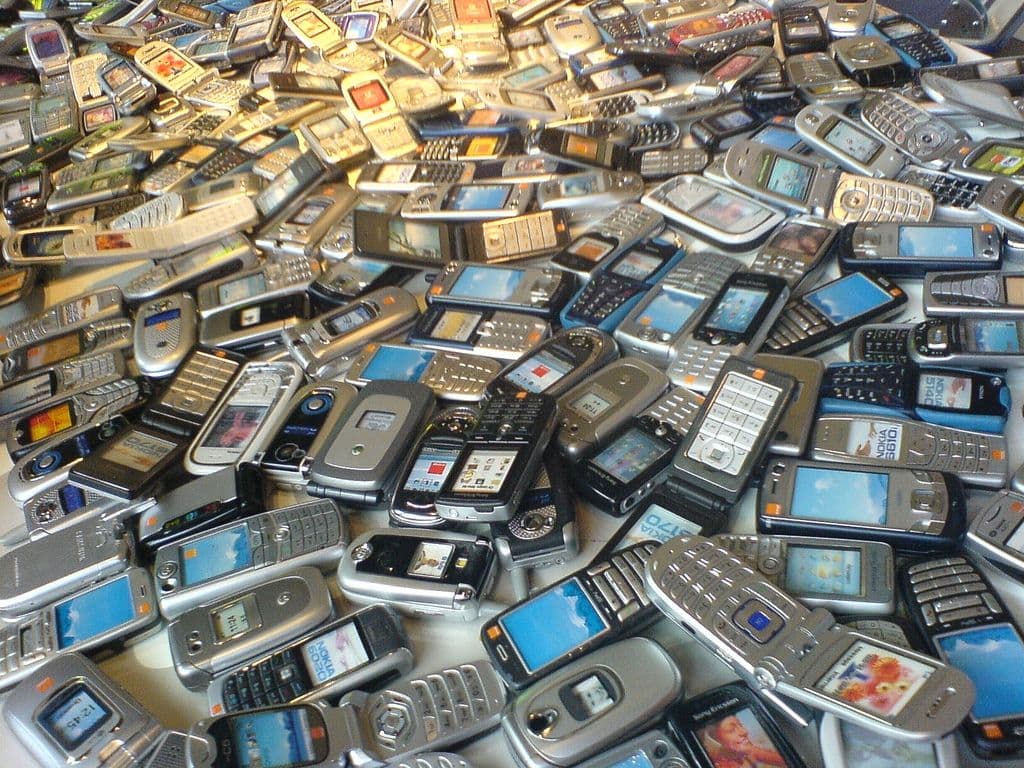 Something You May Not Want To Know: Your Phone Is Dirtier Than A Toilet Seat