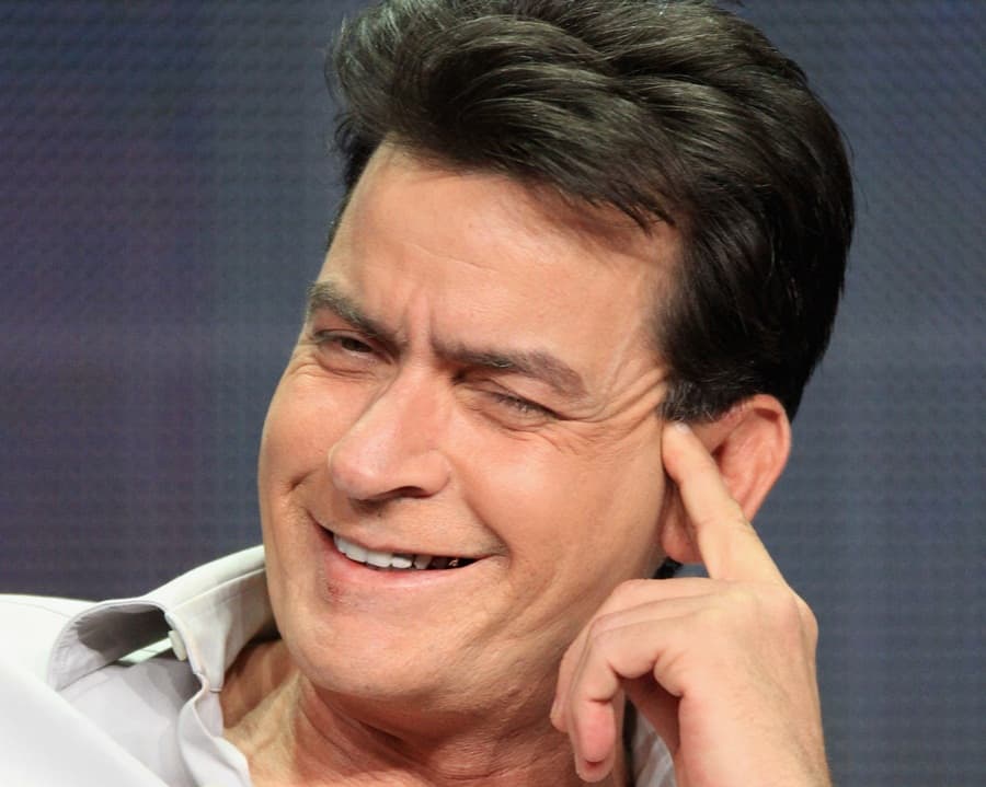 Charlie Sheen Tweets Eva Longoria Asking Her To Guest-Star On His Show