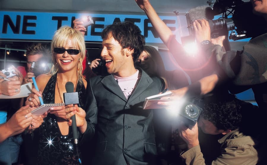 Video – How to Become Famous in Five Minutes