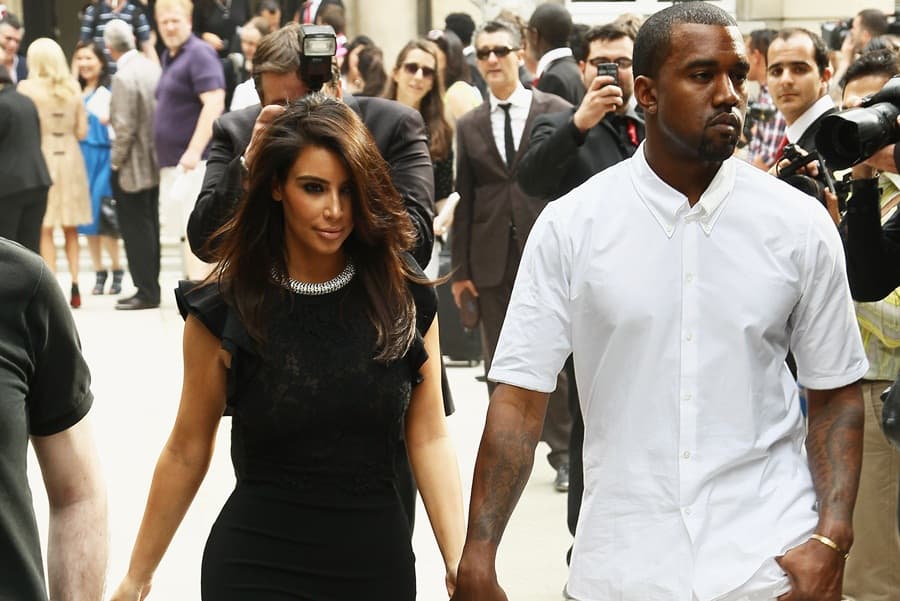 Kardashians Spend A Day At The Pool and, You Guessed It, Twit-Pic-d It All