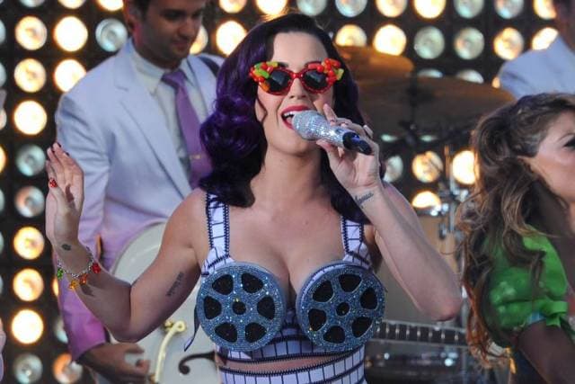 Katy Perry is Seeking a Gagging Order Against Russell Brand