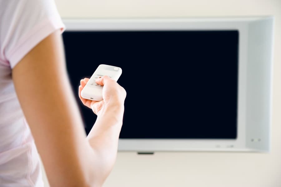Drop the Remote: Are On-Screen Romances Ruining Your Love Life?