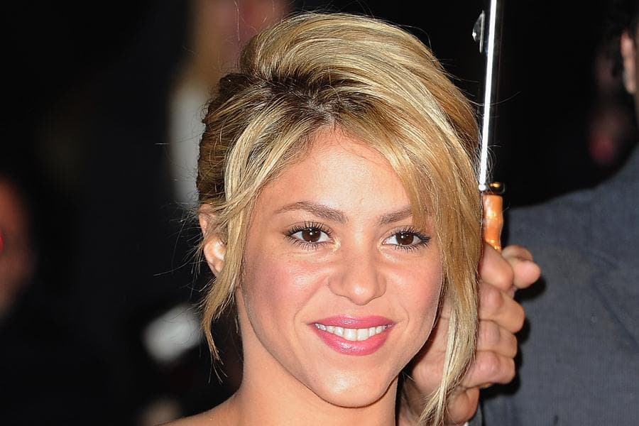 Waka Waka Wow! Shakira Confirms She is Pregnant!