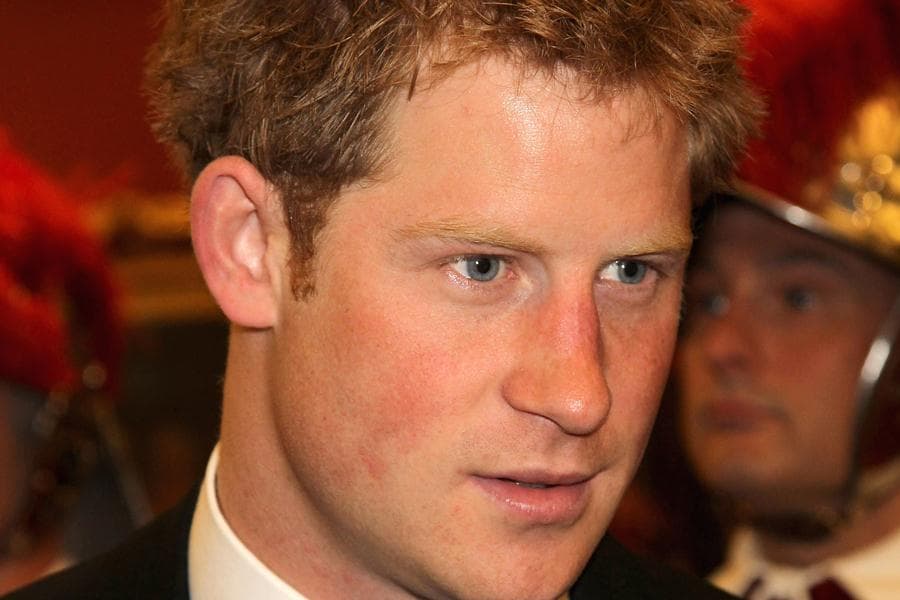 From Poles to Princes: Woman Claims she Kissed Harry