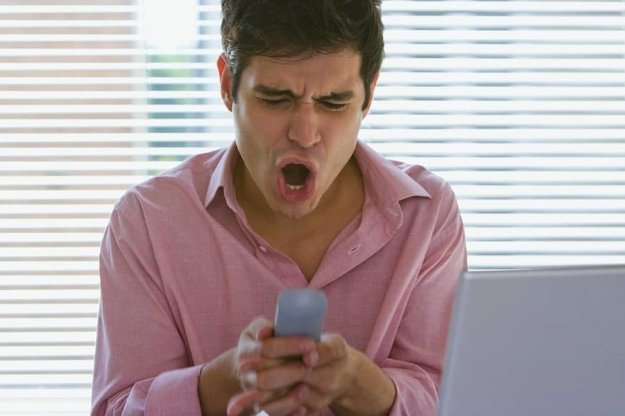 Man Jailed After Accidentally Sending a Sexy Text Meant For His Girlfriend to His Entire Contacts List
