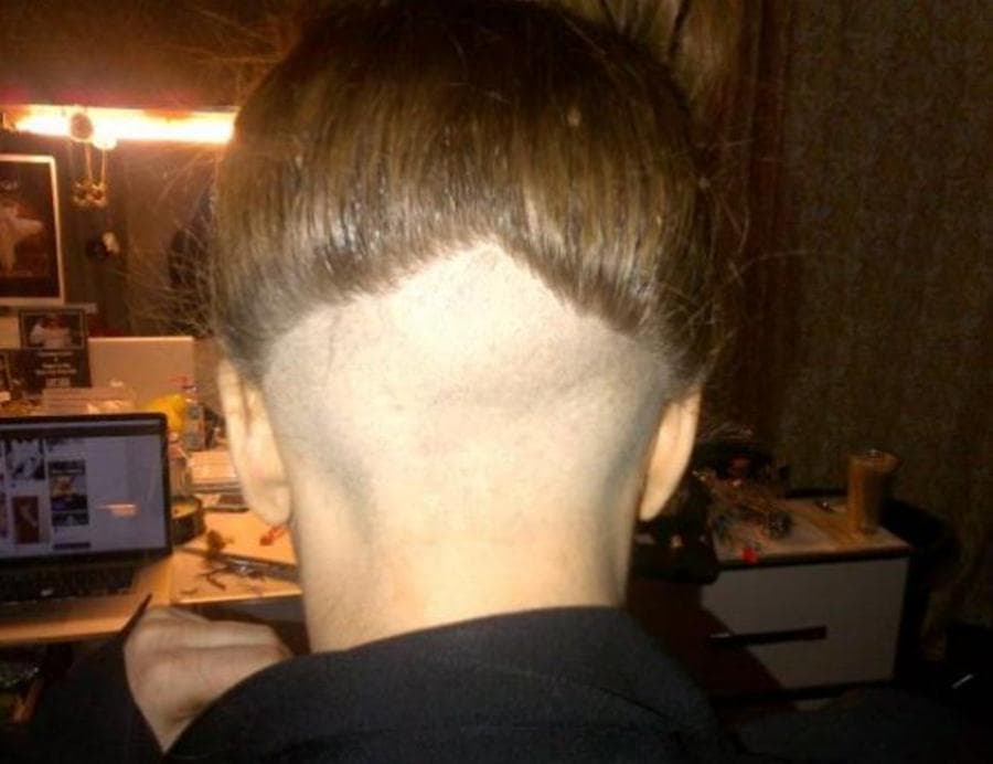 Gaga Pays Tribute to Friend’s Mother with Shaved Head
