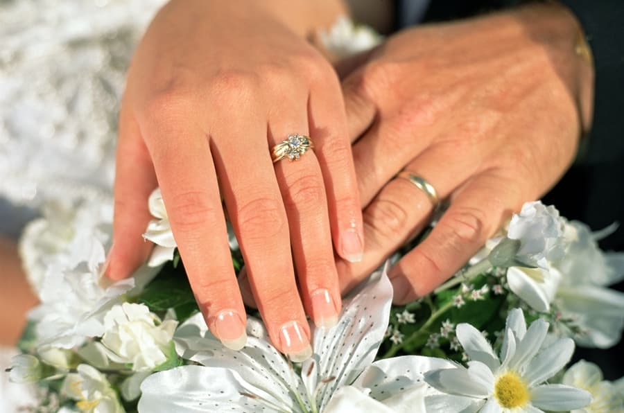 The Top 10 Shortest Celebrity Marriages