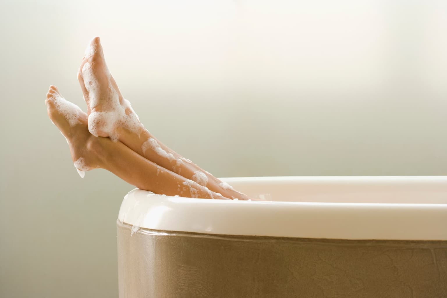 Relax This Evening and Soak Up Our Bath Time Must-Dos