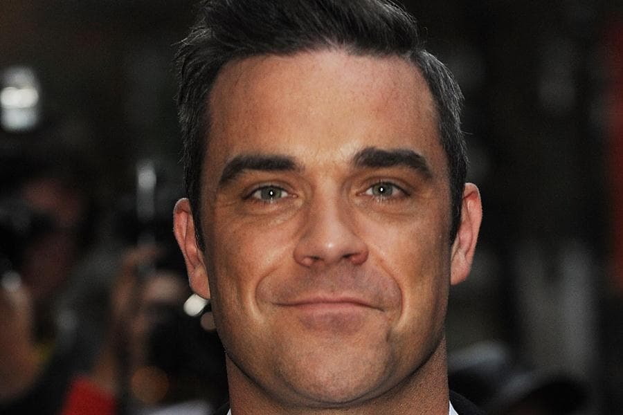 “Teddy was Going Blue” – Robbie Williams Speaks About Daughter’s Dramatic Birth
