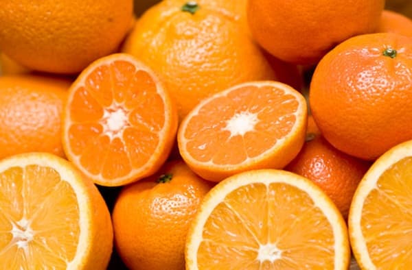 Food High Five – Five Reasons Oranges Are Good For You