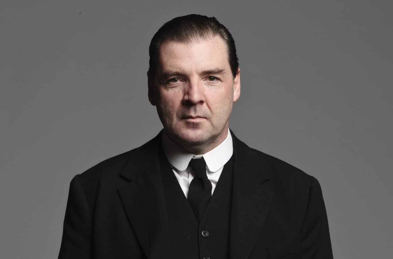 Downton Abbey Star Brendan Coyle Despises Secret Snappers!