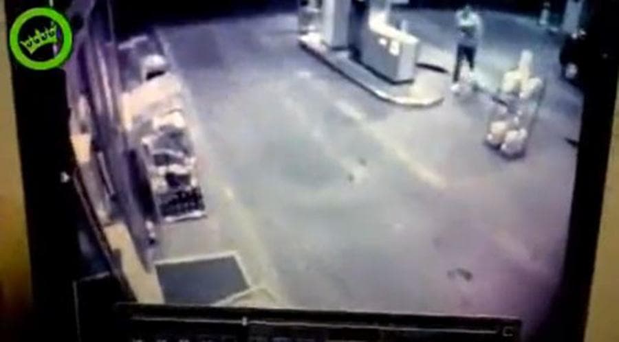 VIDEO: This Guy Proves It IS Possible To Run Into an Electric Door – Brilliant!