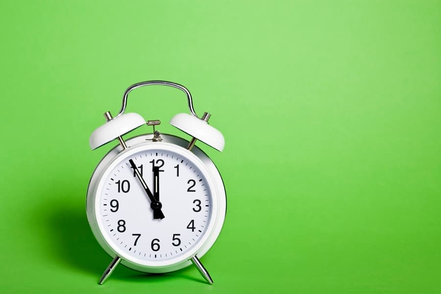When The Clock Strikes: Five Reasons Not To Skip Your Lunch