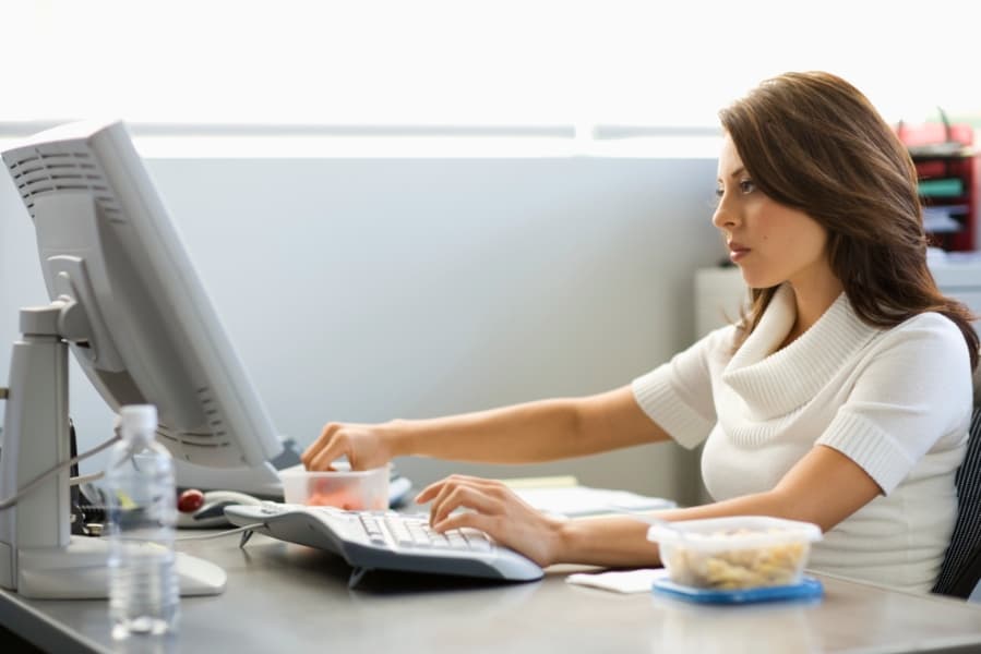New Moms Face Pay Cuts Upon Their Return To Work