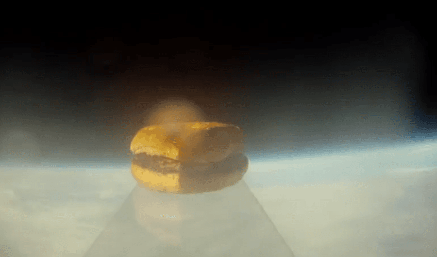 One Small Step For A Hamburger… Amazing Video Shows The First Ever Hamburger’s Experience In Space
