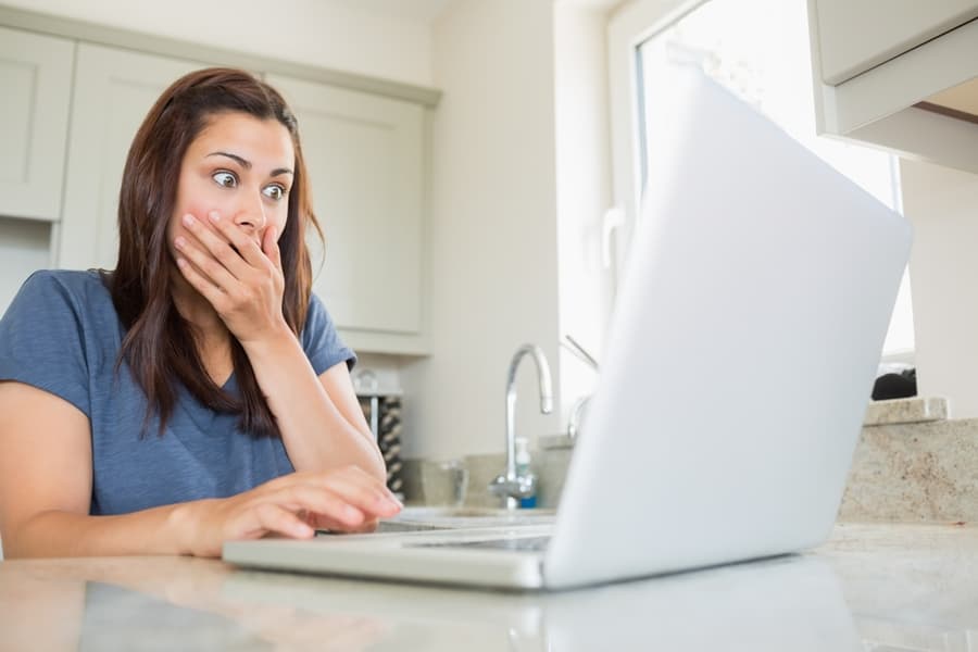 Here’s Why You Should Always Log Off When You’re Done: Irish Facebook Prank Goes Viral