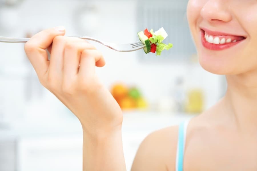 Why Half Of Women Can’t Stick To A Diet… And The Top Tips On How YOU Can