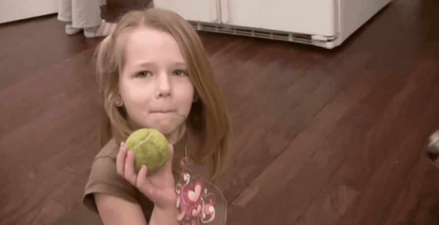 VIDEO: The Dog Dentist, Dad Lets The Family Dog Pull Out Daughter’s Loose Tooth