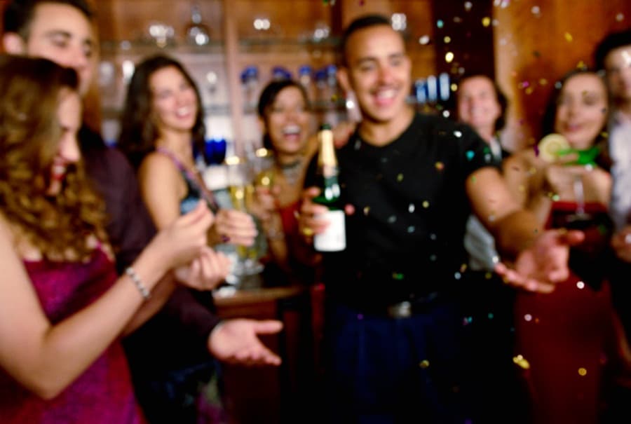 Crack Open The Champers: The Health Benefits Of A Glass Of Bubbly