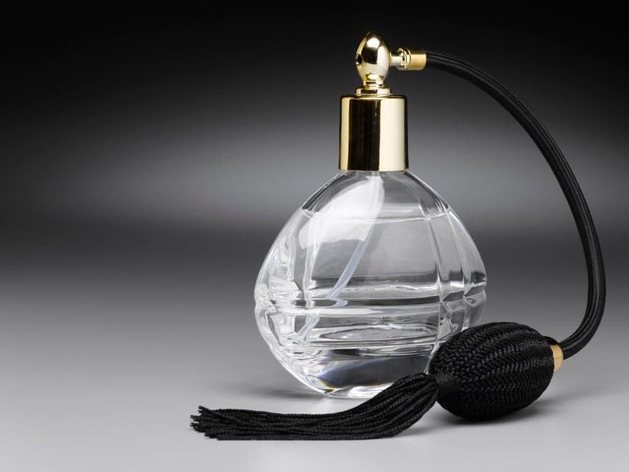 Gifts that Make Scents – Perfect Perfumes for Last Minute Santa Shoppers