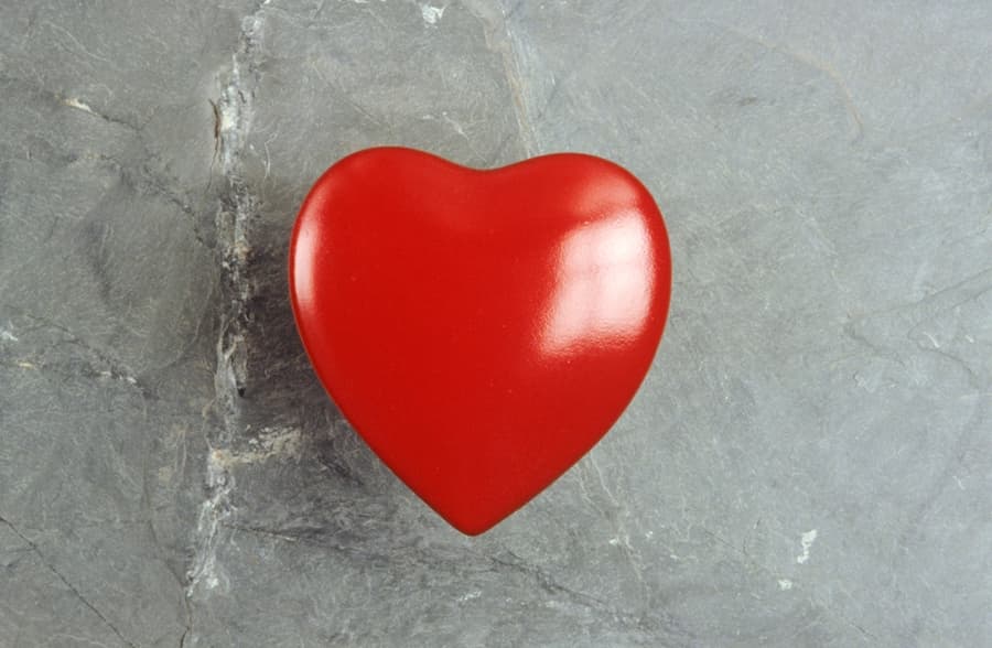 Outsourcing Your Love Life: Wall Street Businessman Wants Someone to Online Date For Him