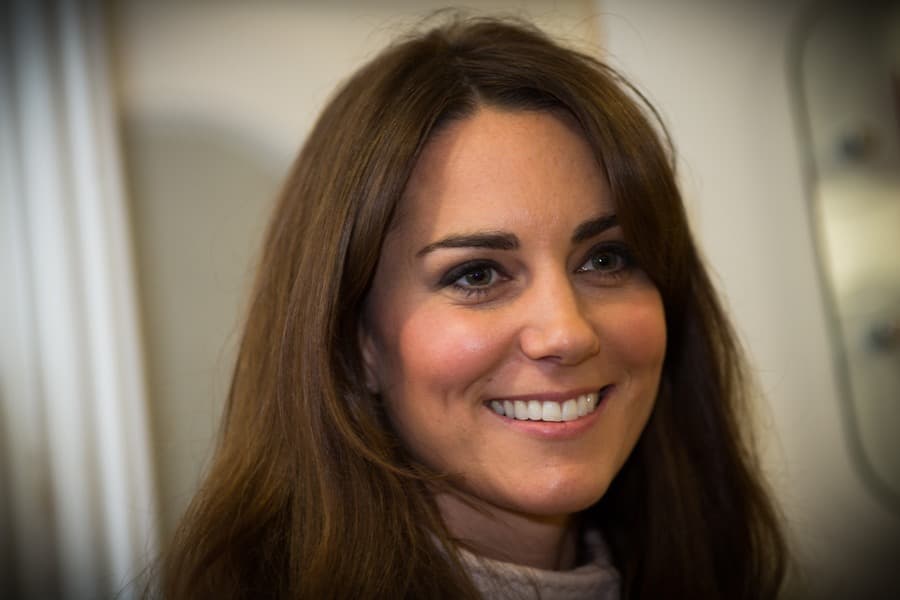 From Wedding Dresses To Maternity Tents – Designer Says She’ll Dress Kate’s Bump!