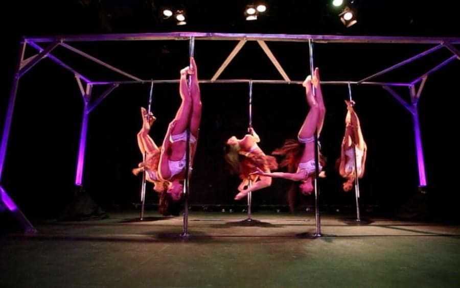 Friends Star Is an “Unreal” Pole Dancer Apparently
