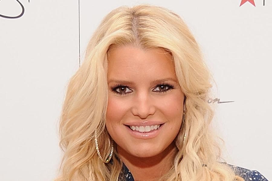 Simpson Shows Off Baby Bump and She’s Not the Only One