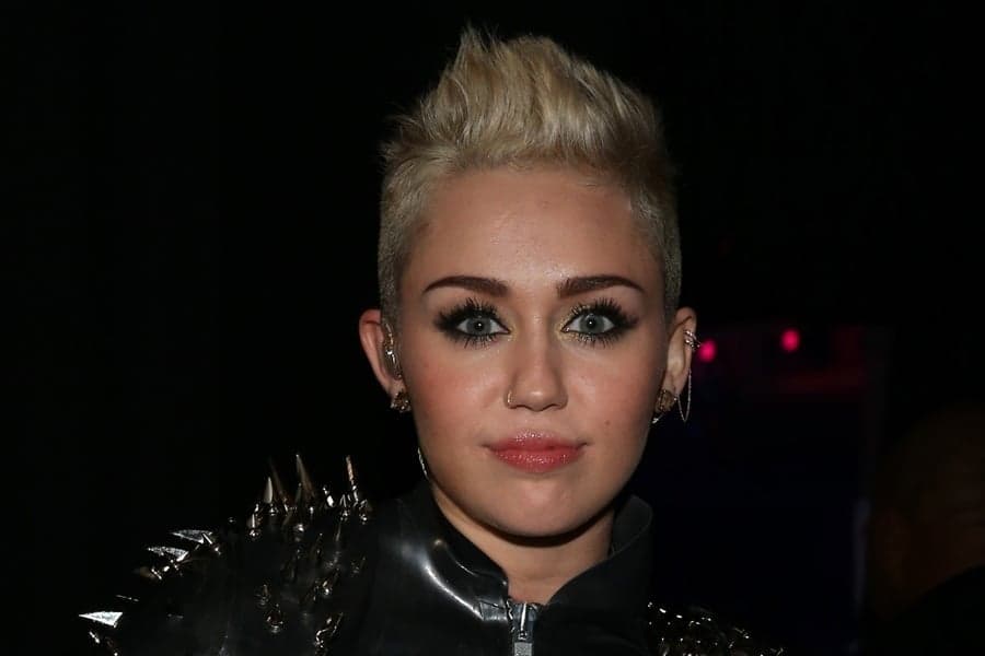 Engaged Miley Cyrus Jumps Into Bed With Harry Styles