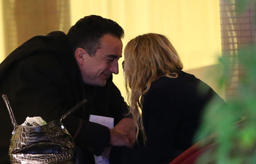 Extreme PDA Snapped: Mary-Kate Olsen Snuggles Up To Her… Fiancé?!