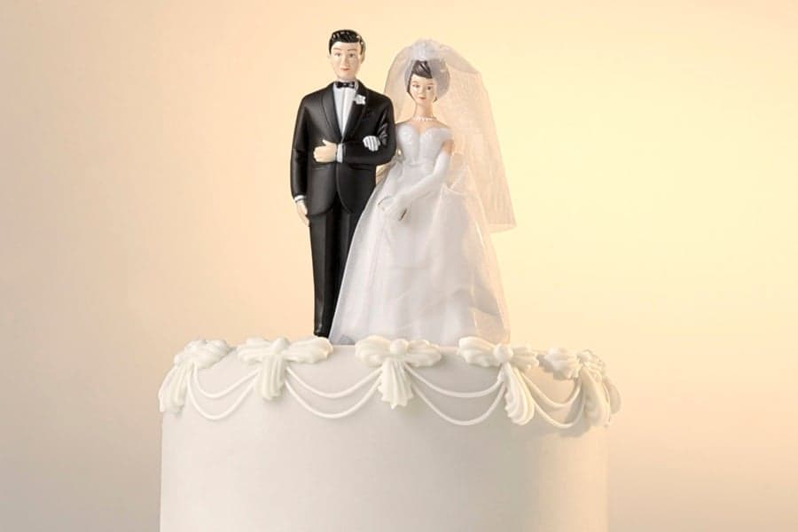 Talk About a Whirlwind Romance: Star to Wed This Week!