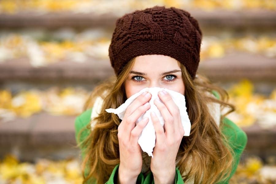 Four Simple Steps: How To Be That Girl That Never Catches The Sniffles