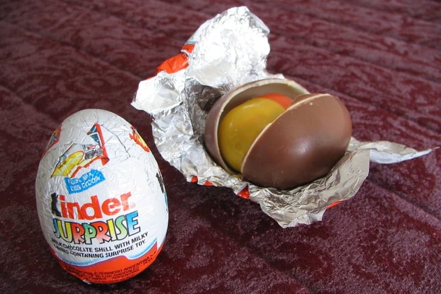 Fancy a Diamond With Your Chocolate? Man Pops The Question Using a Kinder Egg