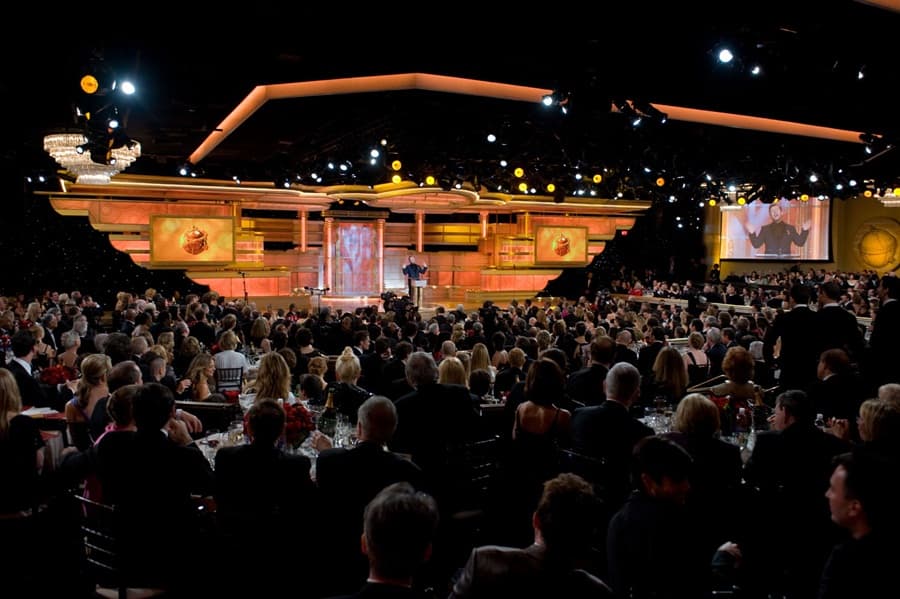 Actress Uses Speech To Come Out Officially For The First Time… And Disses Modern Day Celebrity