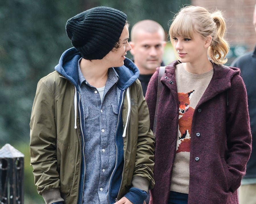 Lip-Locking Love… Harry And Taylor Videoed For Their New Year’s Eve Snog