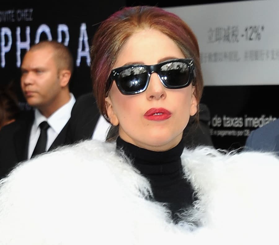 Gaga Lets It All Hang Out: Latex Suit Splits During First US Tour Concert