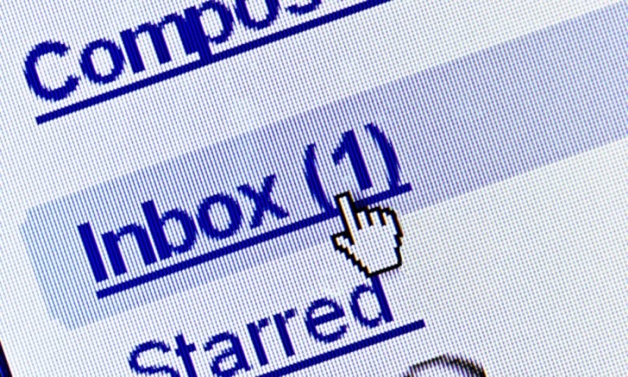 Couple Left Red Faced After Their Intimate Exchange Is Emailed To Whole Office