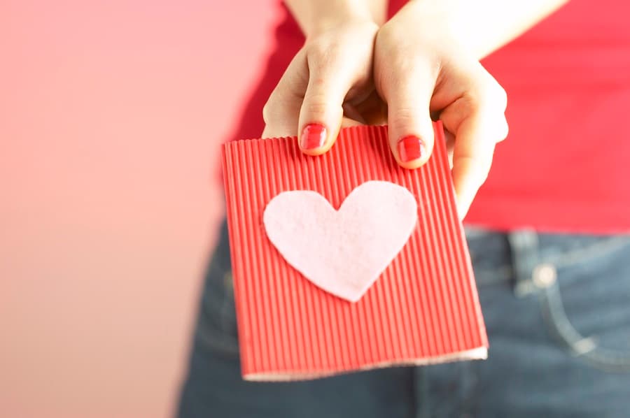 Surviving Valentine’s Day Solo – One Matchmaking Expert Shares Her Dos and Don’ts