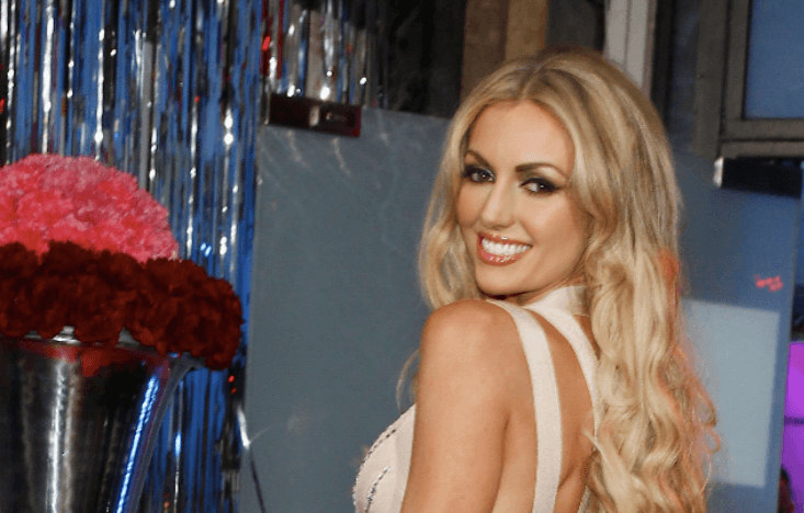 Double Trouble? Rosanna’s Got an Impersonator, and She’s Not Too Happy…