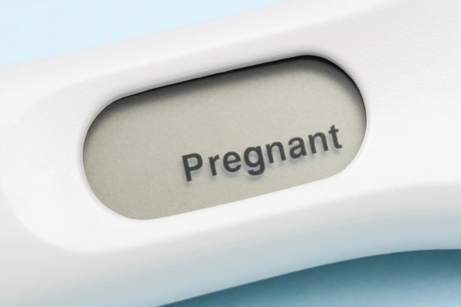 Move Over Fergie: Soap Star Couple Announce Pregnancy