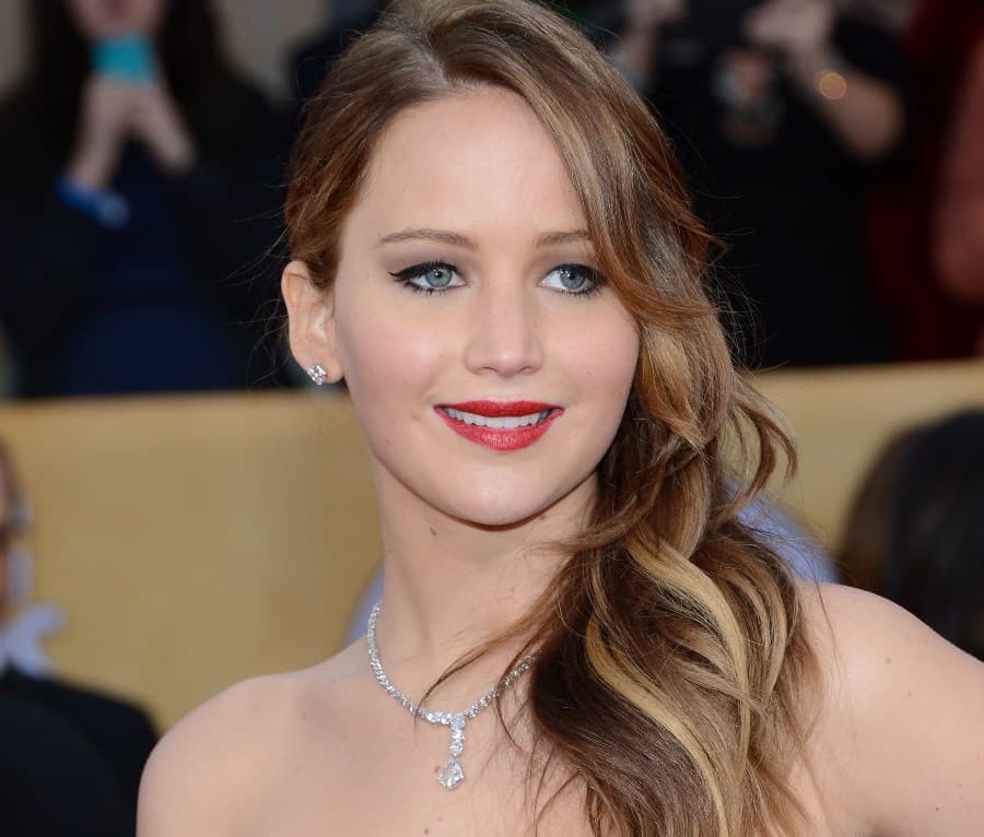 Jennifer Lawrence Reveals That She’s Not So Perfect After All!