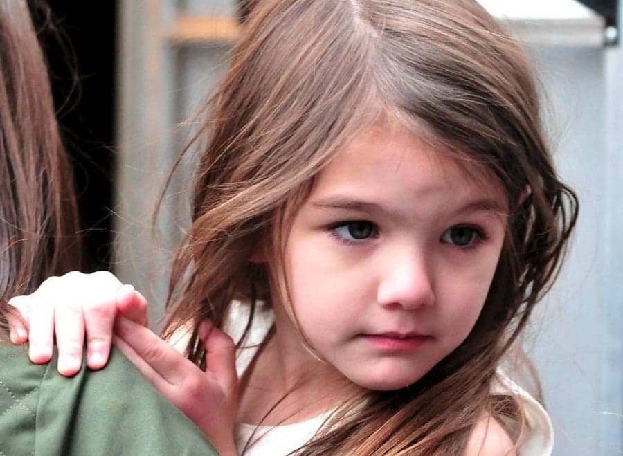 “Security Obsessed” Cruise Hires Body Double For Daughter Suri… And They Seem To Be Friends