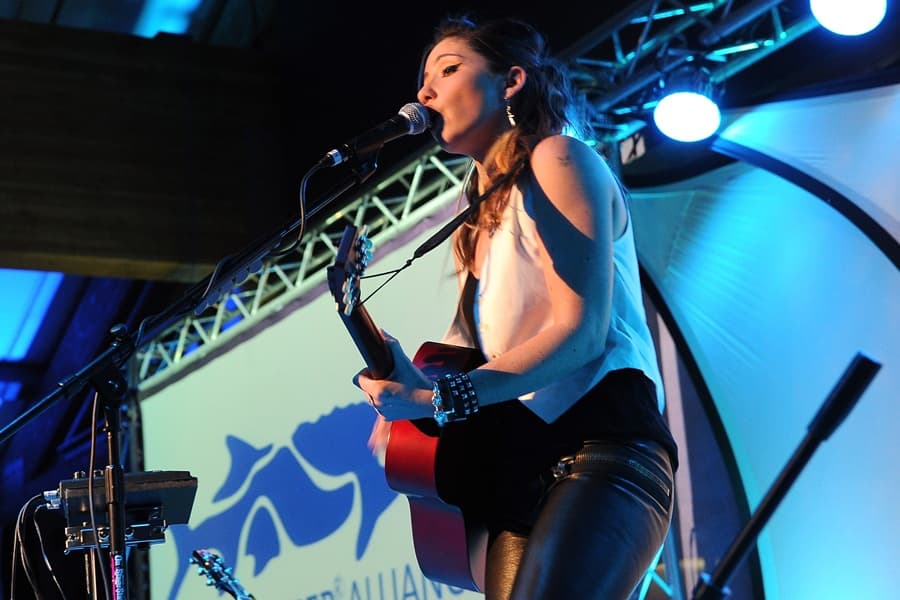 Singer Getting Divorced After Four Years of Marriage!
