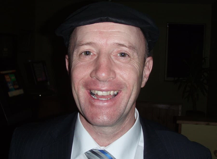 Ain’t No Slagging Off My Dad… Kerry Politician And His Twitter Comeback Burn