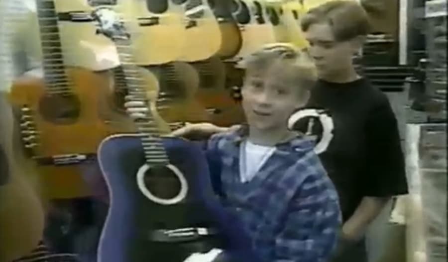 VIDEO: Mickey Mouse Club Days… A Young Ryan Gosling Shows Us Around His Hometown Of Cornwall