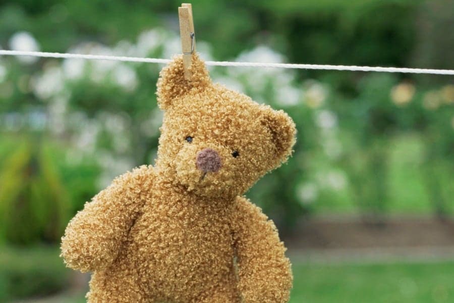 Smell Ya Later Childhood: The 10 Signs You’re Becoming A Grown-Up