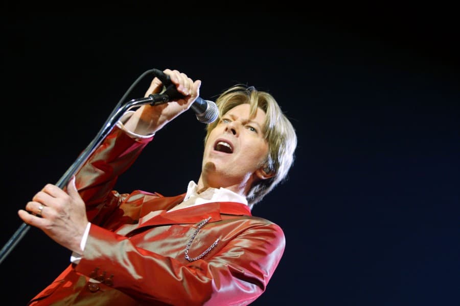 Stop Everything, Bowie Might Be Going On Tour!