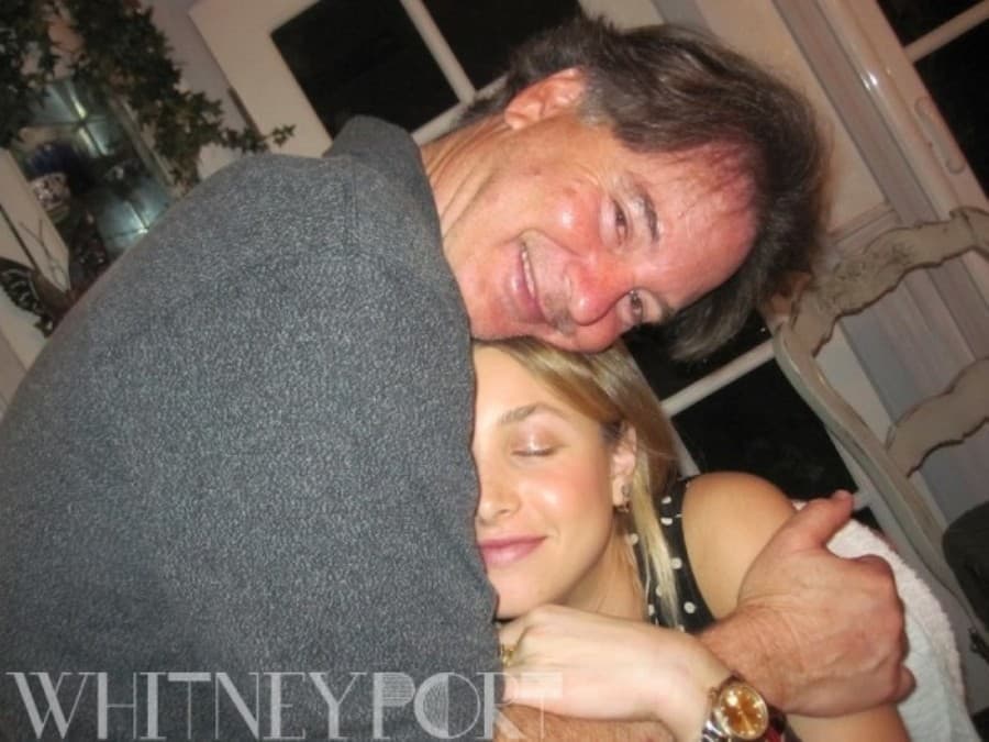 “I Love You Forever And Always” – Whitney Port Pens Touching Open Letter To Recently Deceased Father