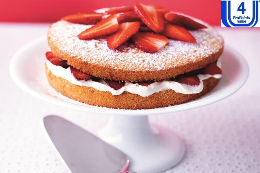 Weight Watchers Recipe Of The Week: Strawberry Sponge Layer Cake