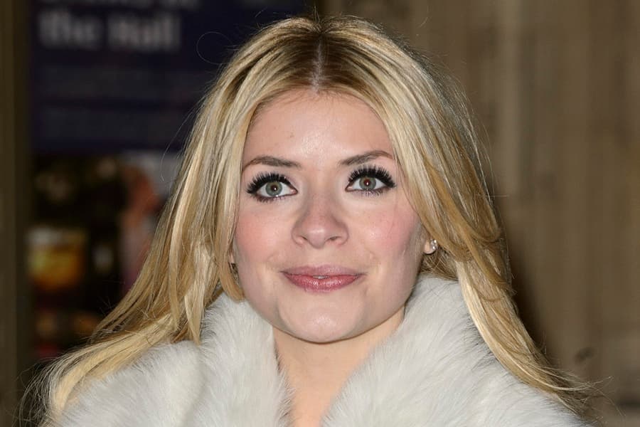 Good Old Phil: Schofield Tells TV Agent Who Slated Holly Willoughby to “Sod Off”